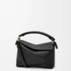 Bolso Puzzle Edge pequeño en piel de becerro granulada suave, color negro Bolso Puzzle Edge pequeño en piel de becerro granulada suave, color negro