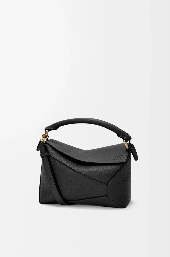 Bolso Puzzle Edge pequeño en piel de becerro granulada suave, color negro Bolso Puzzle Edge pequeño en piel de becerro granulada suave, color negro
