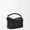 Bolso Puzzle Edge pequeño en piel de becerro granulada suave, color negro Bolso Puzzle Edge pequeño en piel de becerro granulada suave, color negro