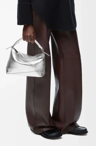Bolso Puzzle Edge pequeño en piel de cordero laminada Plata