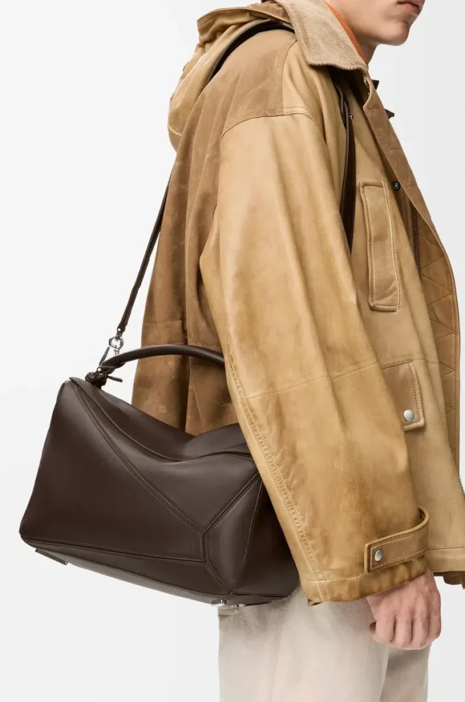 Bolso Puzzle Featherlight grande en piel de cordero napa Dark Chestnut Bolso Puzzle Featherlight grande en piel de cordero napa Dark Chestnut