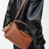 Bolso Puzzle Featherlight pequeño en piel de cordero napa color Pecan Bolso Puzzle Featherlight pequeño en piel de cordero napa color Pecan