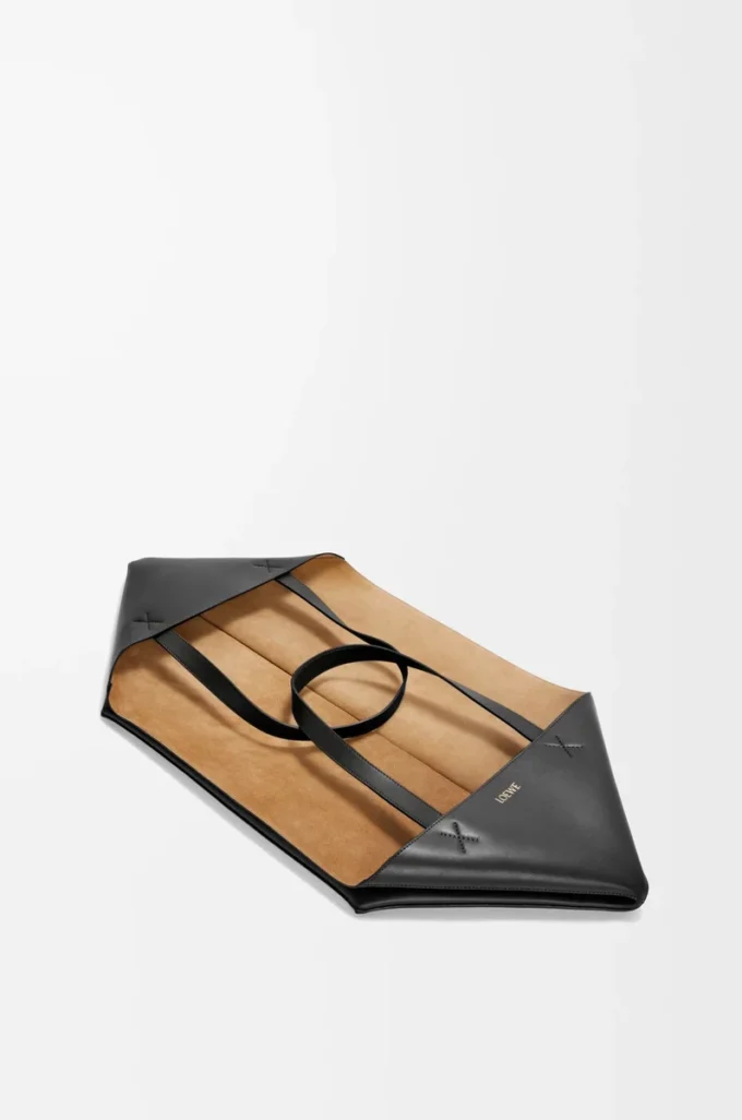 Bolso Puzzle Fold XXL en piel de becerro brillante Negro