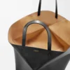 Bolso Puzzle Fold XXL en piel de becerro brillante Negro