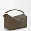 Bolso Puzzle grande en piel de becerro granulada flexible color tundra