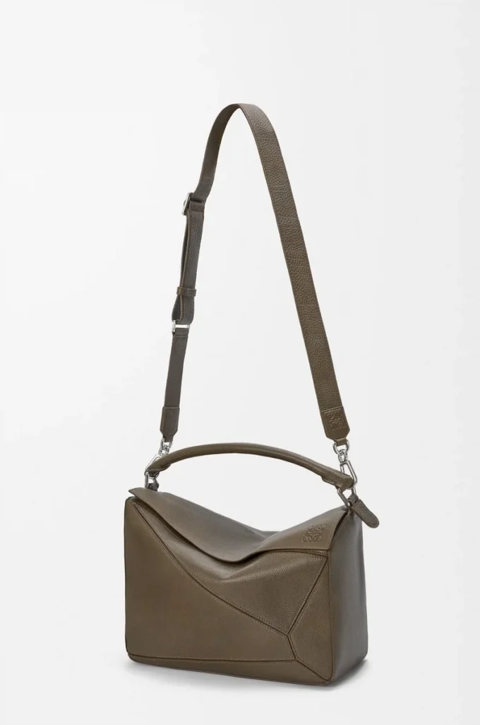 Bolso Puzzle grande en piel de becerro granulada flexible color tundra