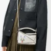 Bolso Puzzle mini Futurist Cat en piel de becerro clásica Soft White Bolso Puzzle mini Futurist Cat en piel de becerro clásica Soft White