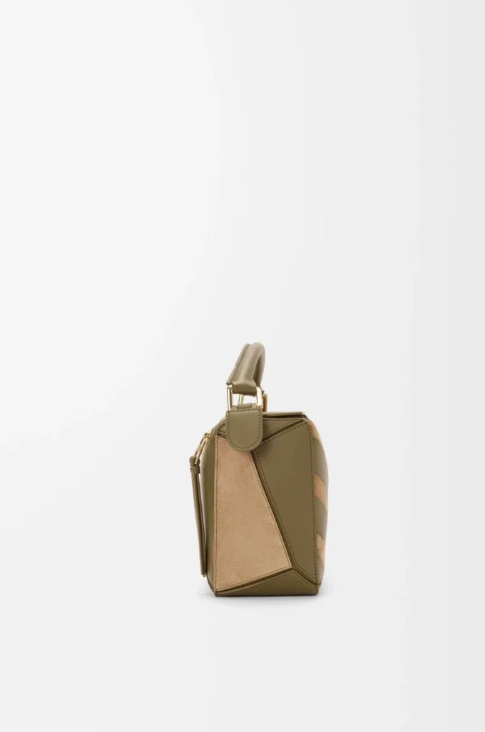 Bolso Puzzle pequeño en piel de becerro clásica y ante Oliva/Dorado Bolso Puzzle pequeño en piel de becerro clásica y ante Oliva/Dorado