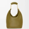 Bolso Squeeze pequeño en suave piel de cordero napa Oliva Bolso Squeeze pequeño en suave piel de cordero napa Oliva