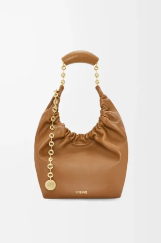 Bolso Squeeze pequeño en suave piel de cordero napa Roble