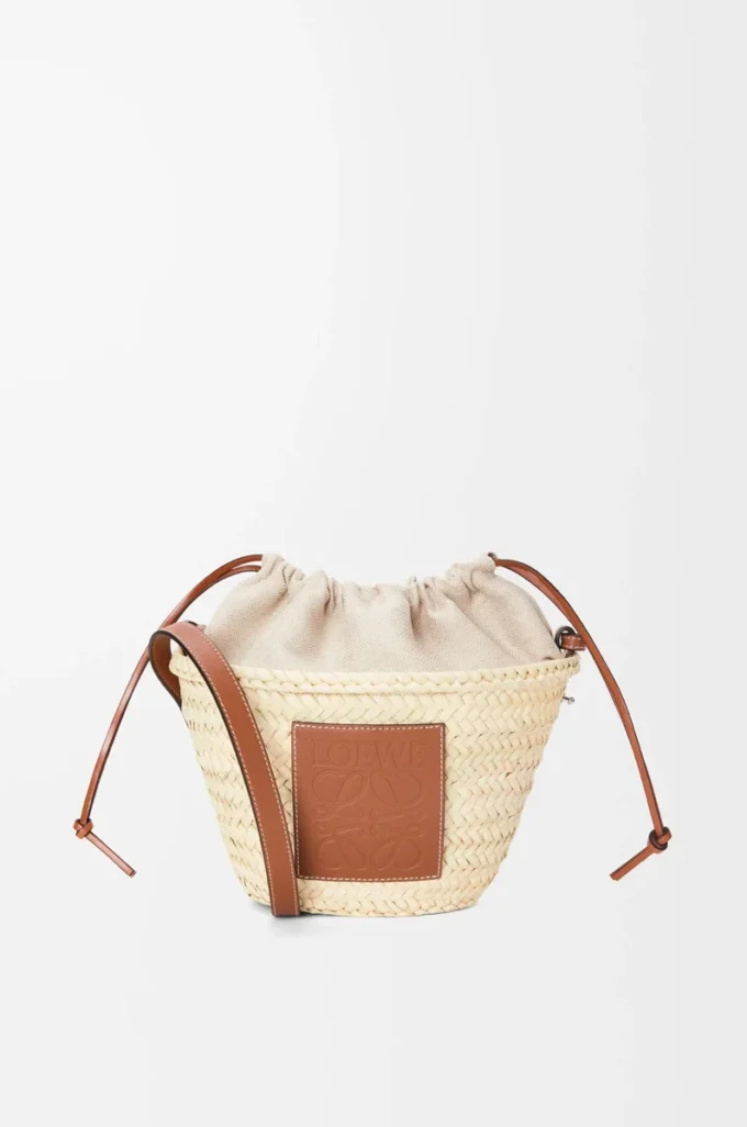 Bolso tipo cubo con cordón de palma y piel de becerro Natural/Tan Bolso tipo cubo con cordón de palma y piel de becerro Natural/Tan