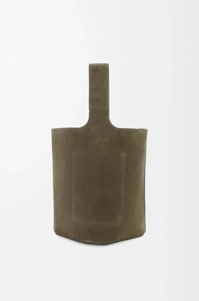 Bolso tipo cubo Pebble grande en piel de becerro ante Dark Olive