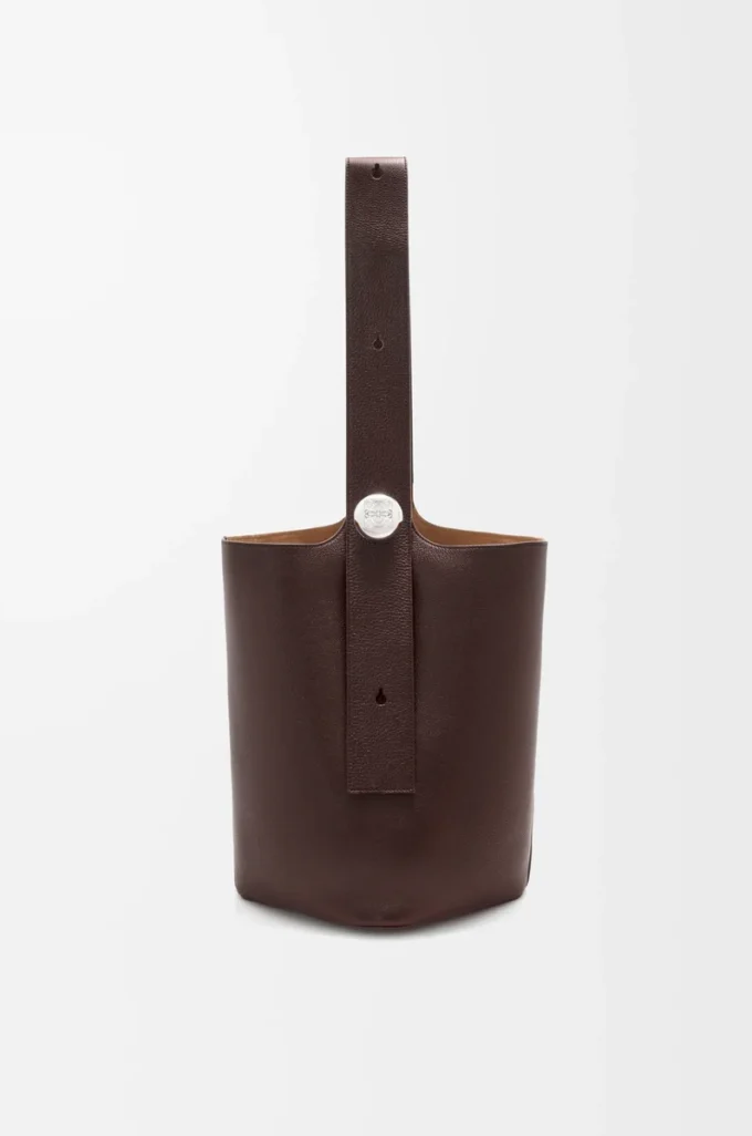 Bolso tipo cubo Pebble grande en piel de becerro granulada flexible Oxblood