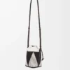 Bolso tipo cubo Small Treasure Bako en jacquard de lona y piel de becerro Natural/Negro