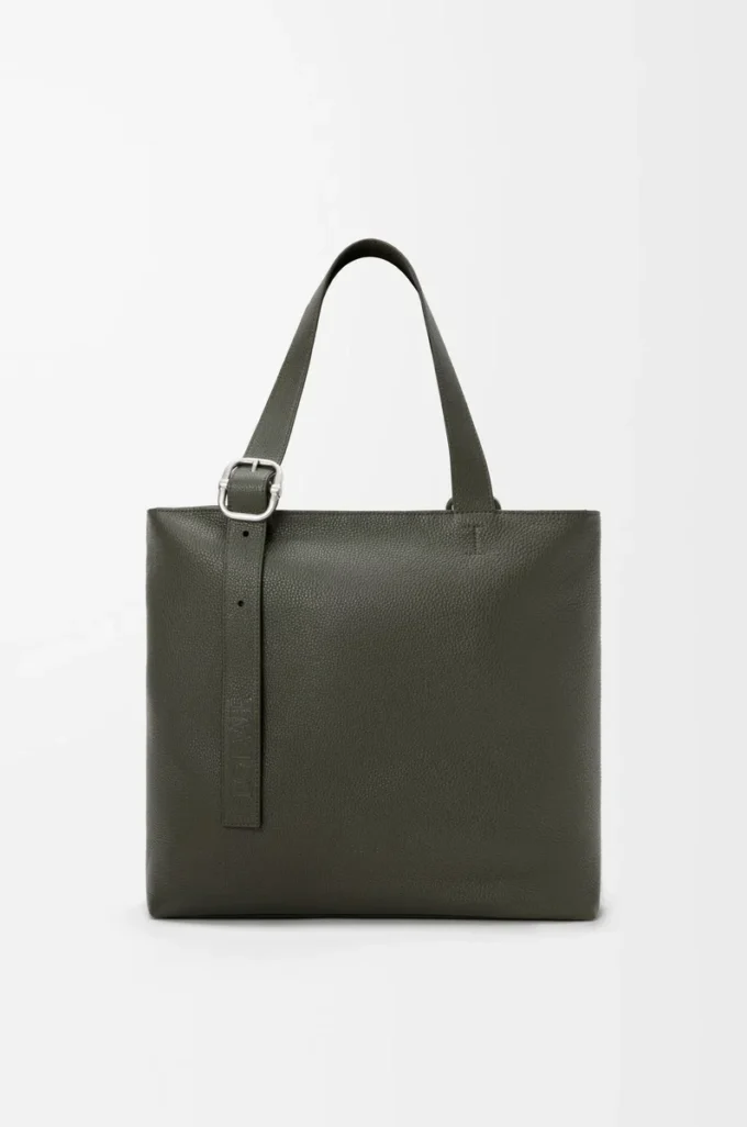 Bolso tote con cremallera Loop en piel de becerro granulada flexible Dark Khaki