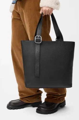 Bolso tote con cremallera y asas en piel de becerro granulada flexible Negro