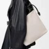 Bolso tote Flamenco en piel de cordero napa suave color fantasma claro/negro Bolso tote Flamenco en piel de cordero napa suave color fantasma claro/negro