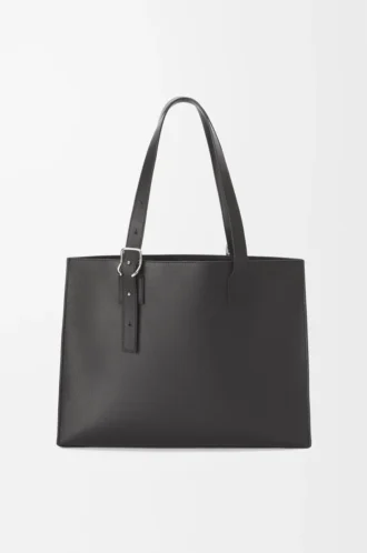 Bolso tote horizontal Buckle en piel de becerro clásica negra