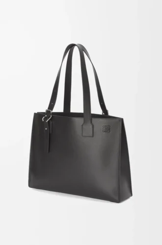 Bolso tote horizontal Buckle en piel de becerro clásica negra
