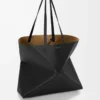 Bolso tote Puzzle Fold grande horizontal en suave piel de becerro granulada. Negro
