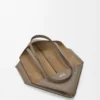 Bolso tote Puzzle Fold horizontal mediano en suave piel de becerro granulada Taupe Bolso tote Puzzle Fold horizontal mediano en suave piel de becerro granulada Taupe