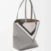 Bolso tote Puzzle Fold mediano en piel de becerro napa Gris/Light Ghost Bolso tote Puzzle Fold mediano en piel de becerro napa Gris/Light Ghost