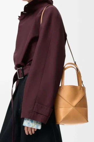 Bolso tote Puzzle Fold mini en piel de becerro brillante Warm Desert Bolso tote Puzzle Fold mini en piel de becerro brillante Warm Desert