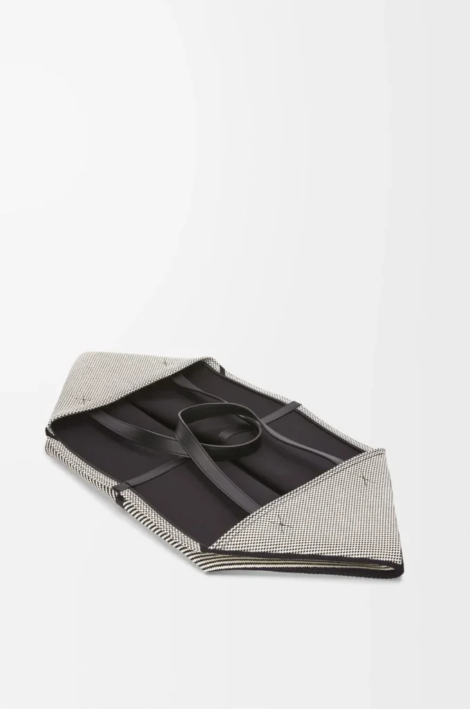 Bolso tote Puzzle Fold XXL en lona jacquard y piel de becerro Natural/Negro Bolso tote Puzzle Fold XXL en lona jacquard y piel de becerro Natural/Negro