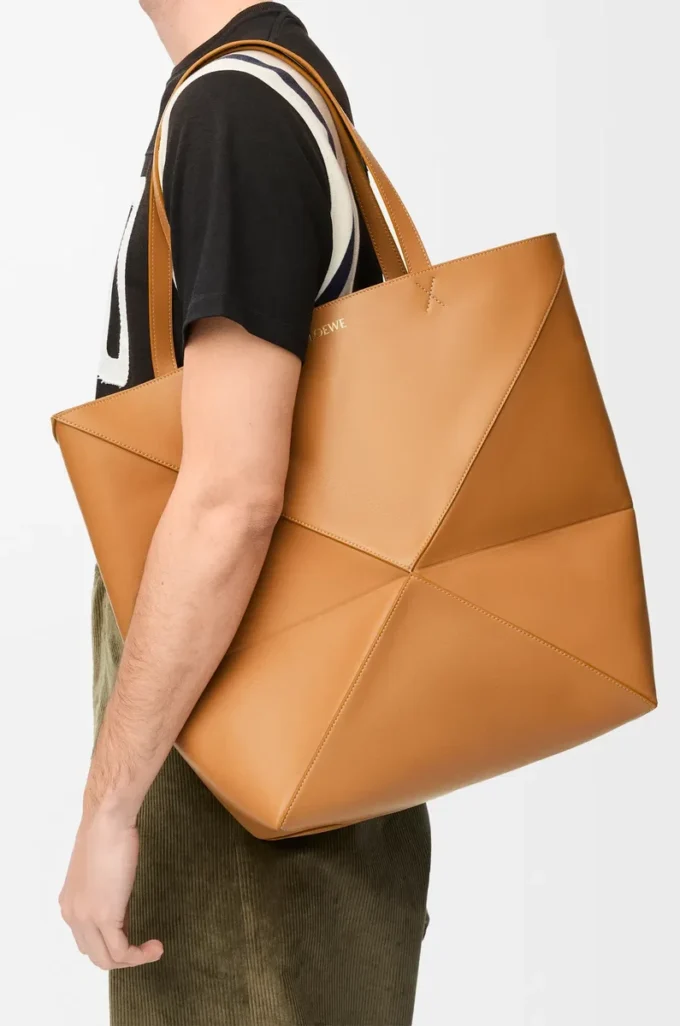 Bolso tote XL Puzzle Fold en piel de becerro brillante Warm Desert Bolso tote XL Puzzle Fold en piel de becerro brillante Warm Desert