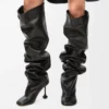 Bota por encima de la rodilla Toy en piel de cordero napa. Negro Bota por encima de la rodilla Toy en piel de cordero napa. Negro