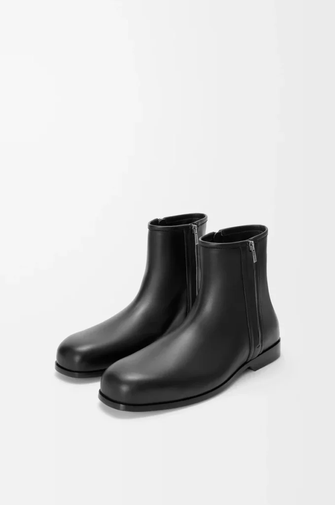 Botines Bobine de piel de becerro lisa en color negro Botines Bobine de piel de becerro lisa en color negro