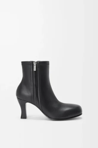Botines Bobine de piel de cordero napa. Color negro.