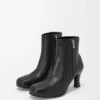 Botines Bobine de piel de cordero napa. Color negro. Botines Bobine de piel de cordero napa. Color negro.