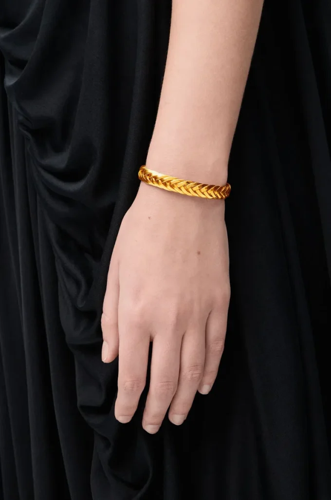 Brazalete fino trenzado en plata de ley Oro Brazalete fino trenzado en plata de ley Oro