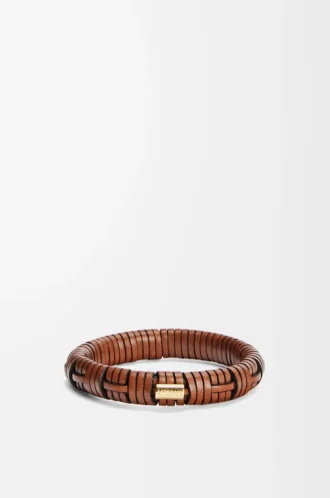 Brazalete tejido en latón y piel de becerro clásica Tan