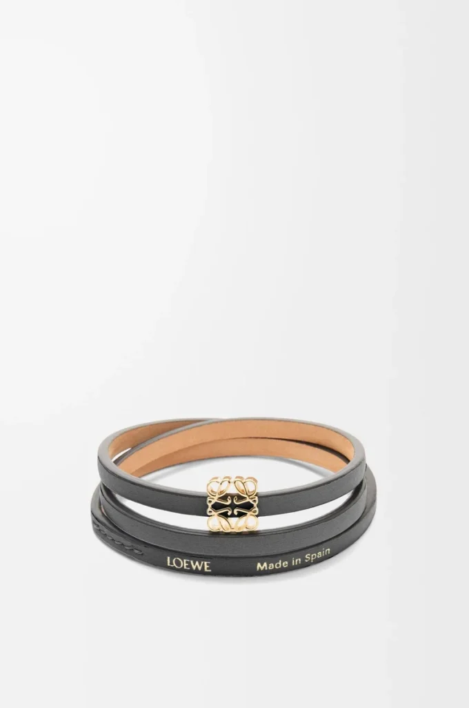 Brazalete Twist en piel de becerro negro Brazalete Twist en piel de becerro negro