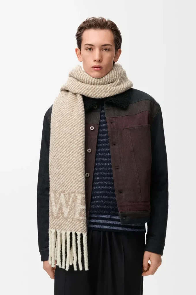 Bufanda LOEWE en mezcla de alpaca y lana Beige/Crudo Bufanda LOEWE en mezcla de alpaca y lana Beige/Crudo