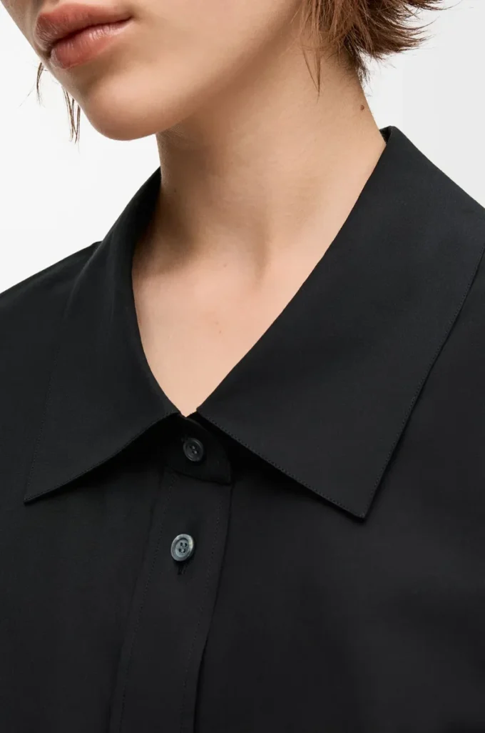 Camisa adornada de algodón negro Camisa adornada de algodón negro