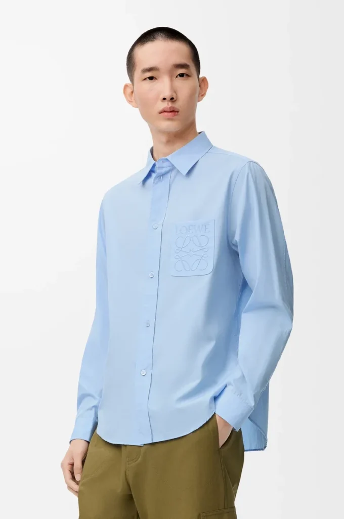 Camisa de algodón azul claro Camisa de algodón azul claro