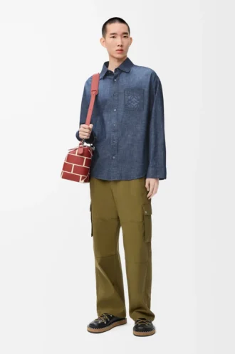 Camisa de algodón azul lavado