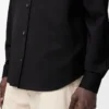 Camisa de lana. Color negro.