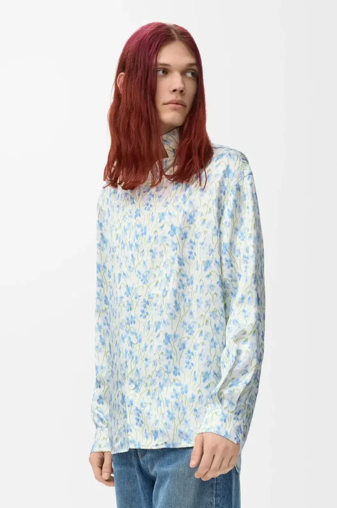 Camisa de viscosa blanca/azul Camisa de viscosa blanca/azul