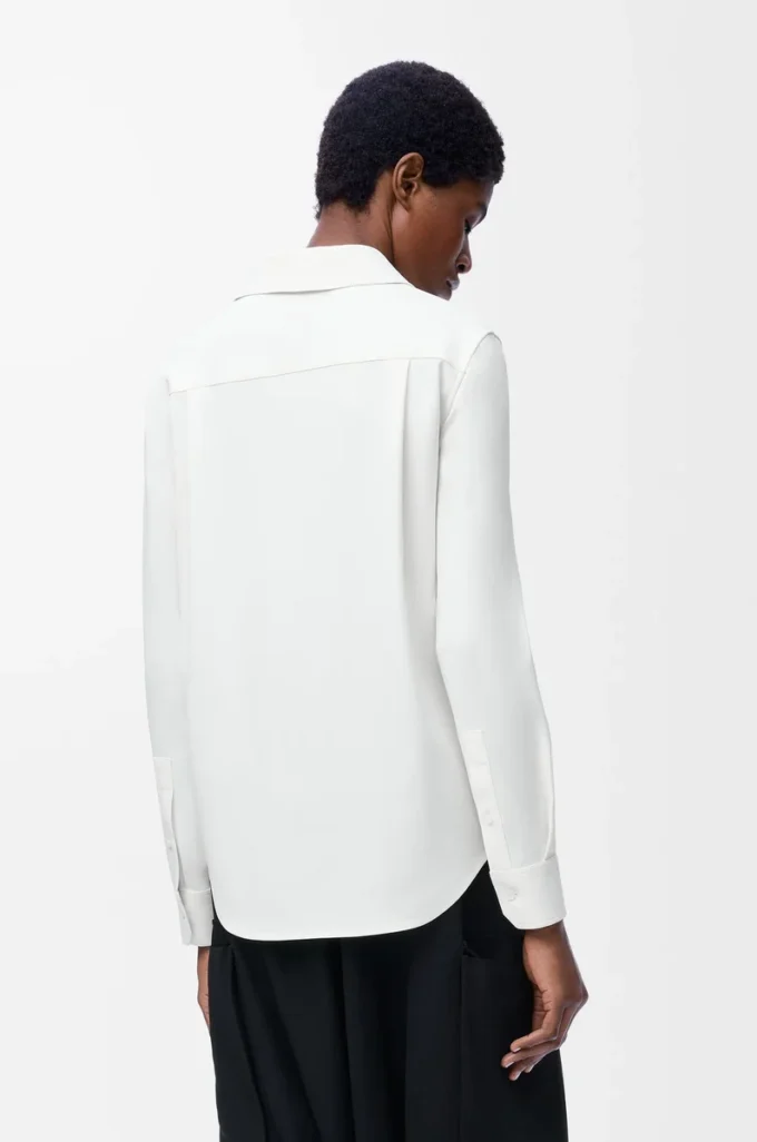 Camisa de viscosa elástica en color blanco Camisa de viscosa elástica en color blanco