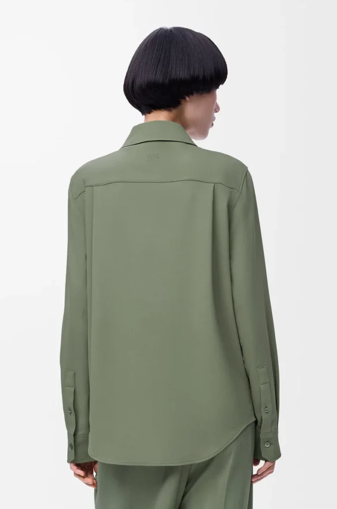 Camisa de viscosa elástica verde caqui claro Camisa de viscosa elástica verde caqui claro