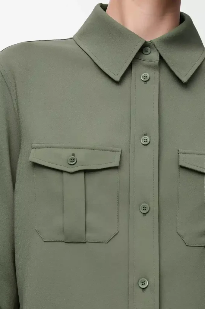 Camisa de viscosa elástica verde caqui claro Camisa de viscosa elástica verde caqui claro