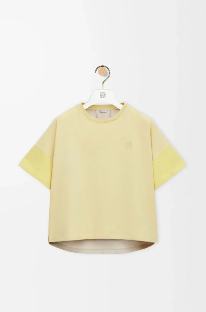 Camiseta de corte cuadrado de algodón y seda en color gris pálido/citrino claro Camiseta de corte cuadrado de algodón y seda en color gris pálido/citrino claro
