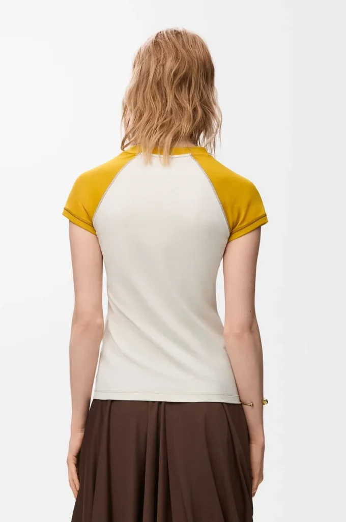 Camiseta de corte pequeño en mezcla de algodón Mostaza/Bronce Camiseta de corte pequeño en mezcla de algodón Mostaza/Bronce