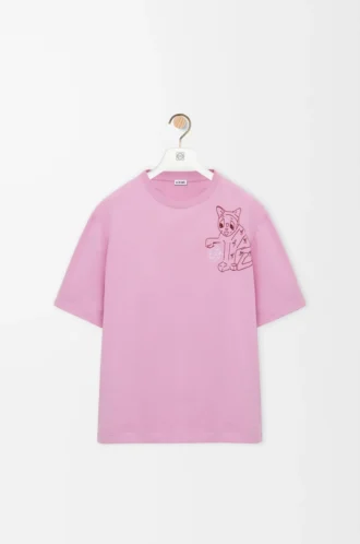 Camiseta holgada de algodón rosa.