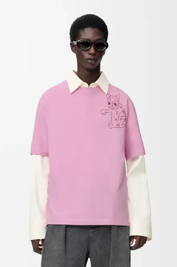 Camiseta holgada de algodón rosa. Camiseta holgada de algodón rosa.