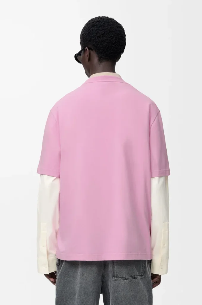 Camiseta holgada de algodón rosa. Camiseta holgada de algodón rosa.